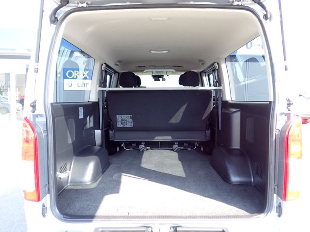 TOYOTA HIACE VAN 2WD 2020 Image 31