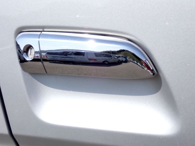 TOYOTA HIACE VAN 2WD 2020 Image 31