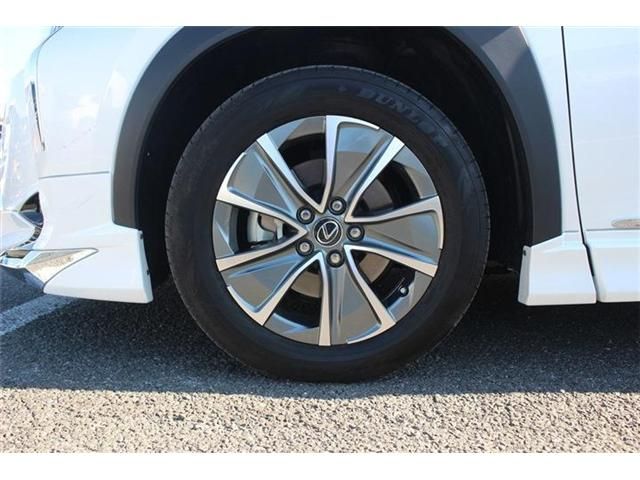 TOYOTA LEXUS UX300E 2021 Image 31