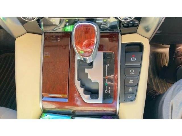 TOYOTA VELLFIRE  HYBRID 4WD 2015 Image 31