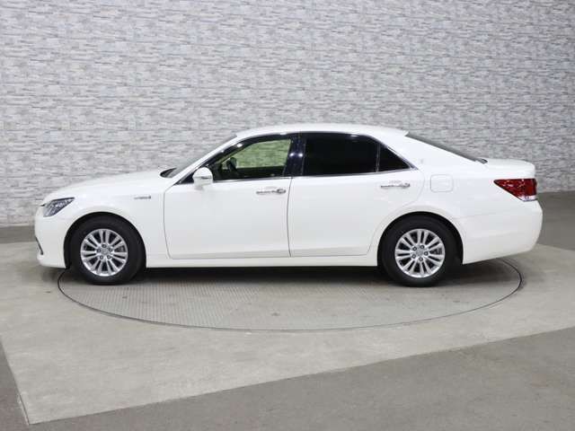 TOYOTA CROWN SEDAN HYBRID 2015 Image 31