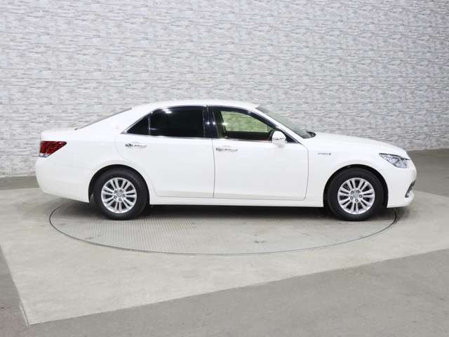 TOYOTA CROWN SEDAN HYBRID 2015 Image 31