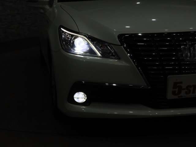 TOYOTA CROWN SEDAN HYBRID 2015 Image 31