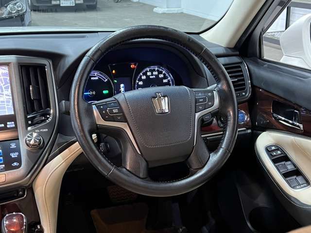 TOYOTA CROWN SEDAN HYBRID 2015 Image 31