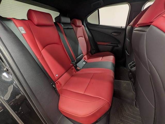 TOYOTA LEXUS UX250H AWD 2022 Image 31