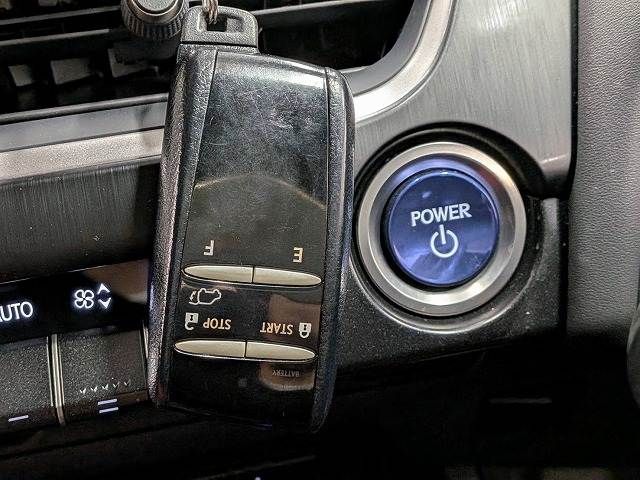 TOYOTA LEXUS UX250H AWD 2022 Image 31