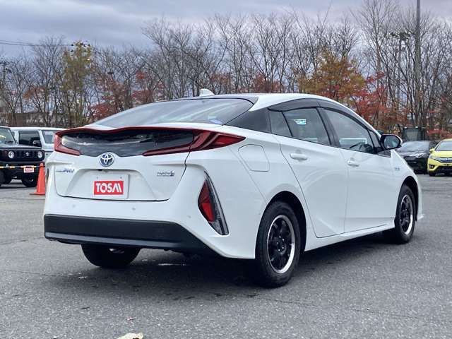 TOYOTA PRIUS PHV 2020 Image 31