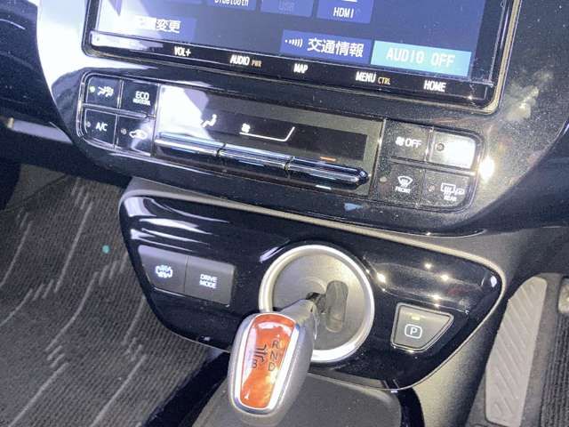 TOYOTA PRIUS PHV 2020 Image 31