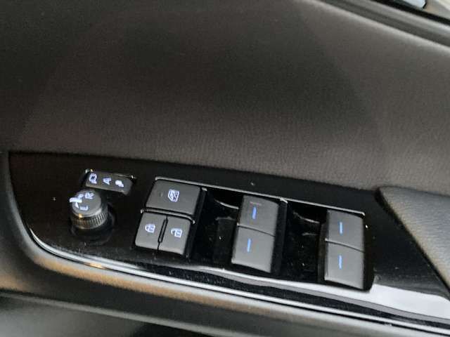 TOYOTA PRIUS PHV 2020 Image 31