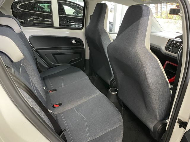 VOLKSWAGEN UP! 2019 Image 31