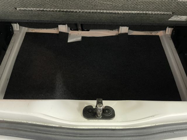 VOLKSWAGEN UP! 2019 Image 31