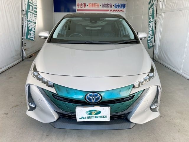 TOYOTA PRIUS PHV 2017 Image 31