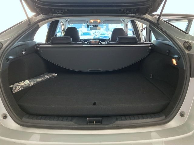 TOYOTA PRIUS PHV 2017 Image 31