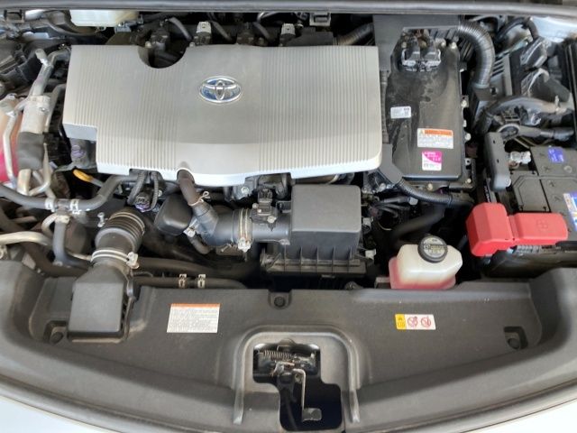 TOYOTA PRIUS PHV 2017 Image 31