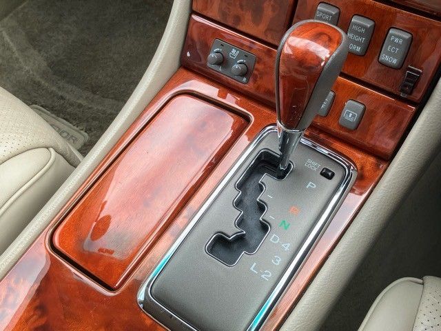 TOYOTA CELSIOR 2002 Image 31