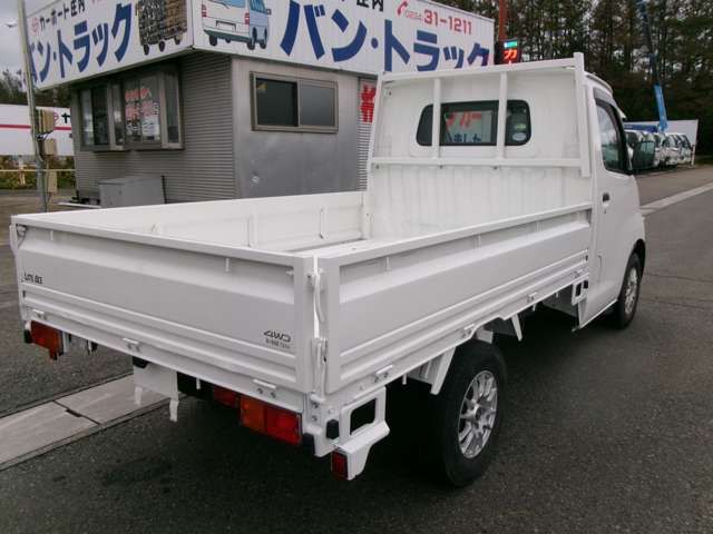 TOYOTA TOWNACE TRUCK 4WD 2015 Image 31