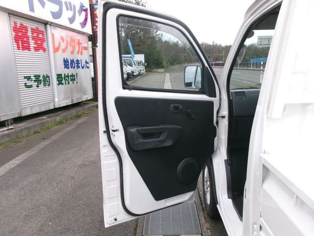 TOYOTA TOWNACE TRUCK 4WD 2015 Image 31