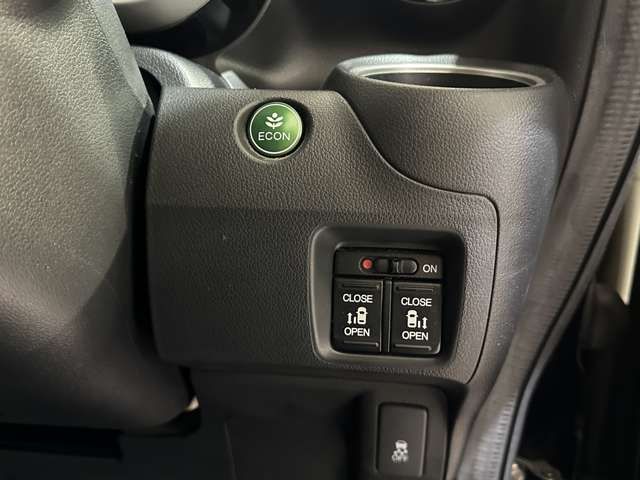 HONDA N BOX CUSTOM 2014 Image 31