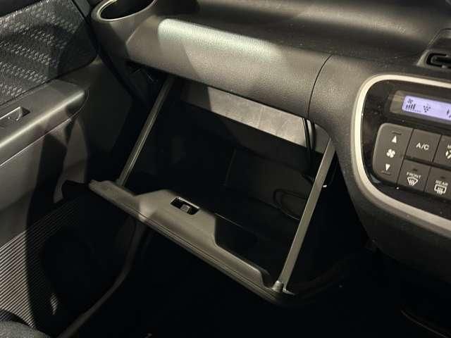 HONDA N BOX CUSTOM 2014 Image 31