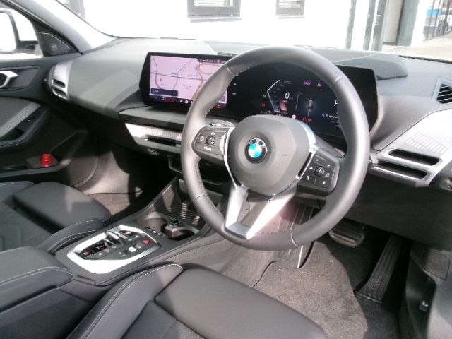 BMW 1SERIES 2025 Image 31