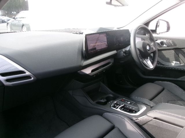 BMW 1SERIES 2025 Image 31