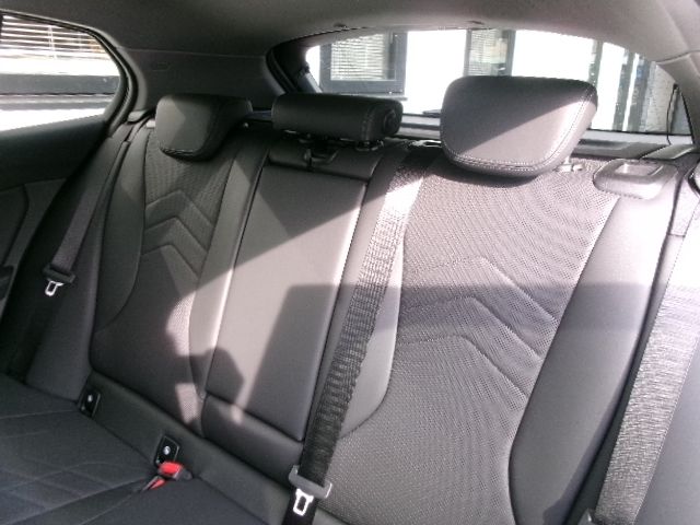 BMW 1SERIES 2025 Image 31