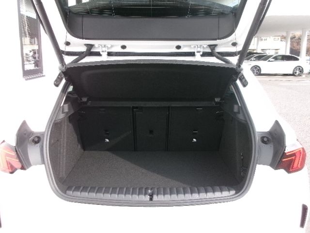 BMW 1SERIES 2025 Image 31