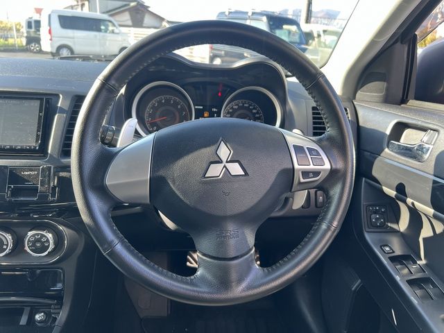 MITSUBISHI GALANT FORTIS SPORTB 2014 Image 31