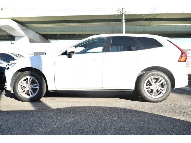 VOLVO XC60 2018 Image 31
