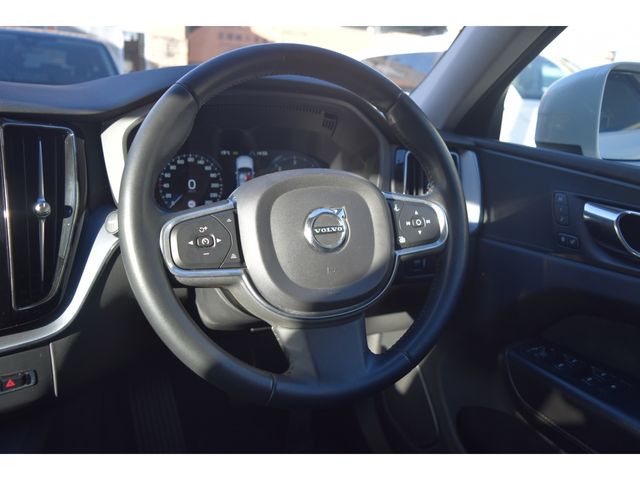 VOLVO XC60 2018 Image 31