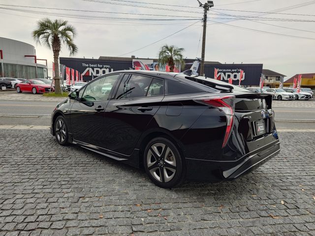 TOYOTA PRIUS 2018 Image 31
