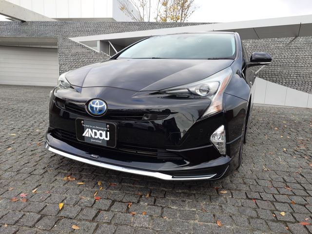 TOYOTA PRIUS 2018 Image 31