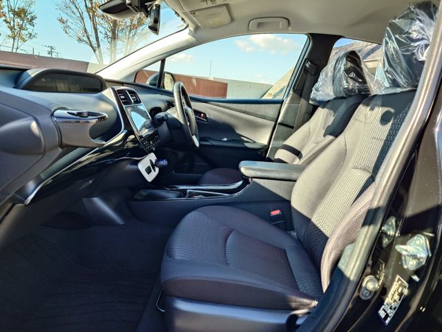 TOYOTA PRIUS 2018 Image 31