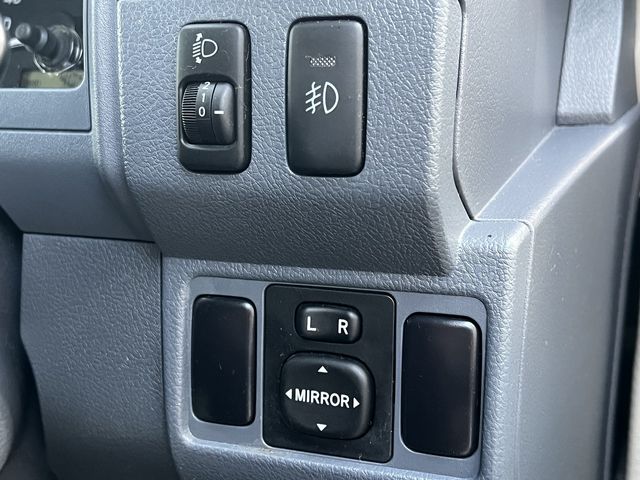 TOYOTA LANDCRUISER VAN 2015 Image 31