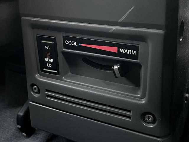 TOYOTA LANDCRUISER VAN 2015 Image 31