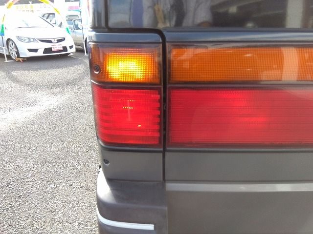 NISSAN CARAVAN COACH 1995 Image 31