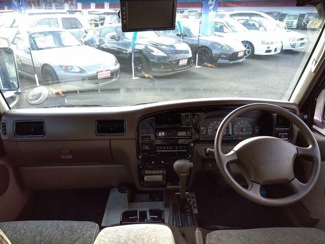 NISSAN CARAVAN COACH 1995 Image 31
