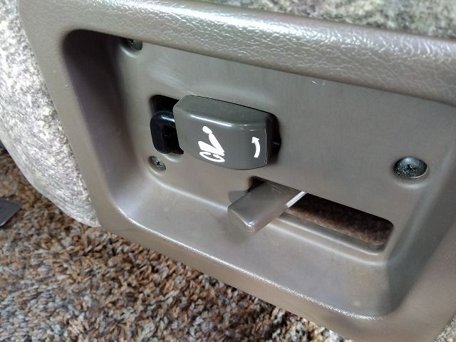 NISSAN CARAVAN COACH 1995 Image 31