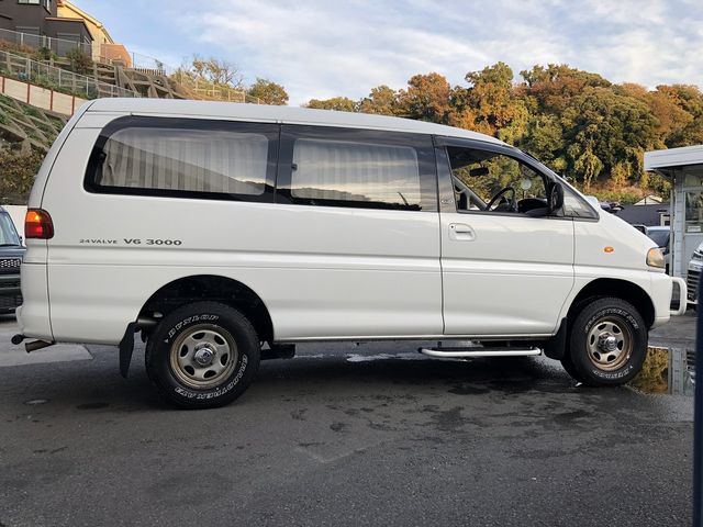 MITSUBISHI DELICA SPACE GEAR  4 1996 Image 31