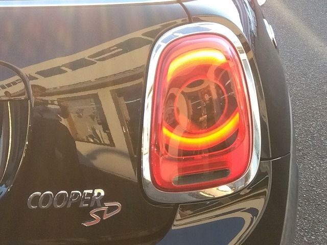 BMW MINI COOPER SD 2016 Image 31