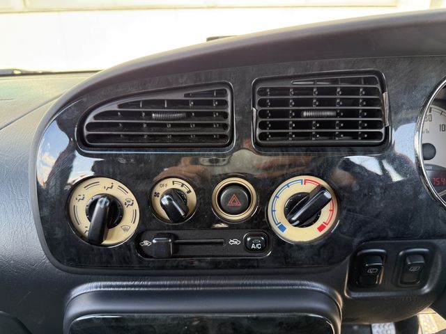 DAIHATSU MIRA GINO 2004 Image 31