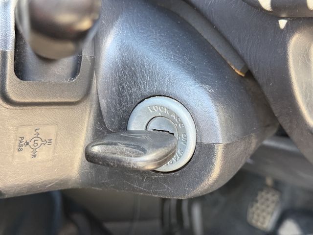 DAIHATSU MIRA GINO 2004 Image 31