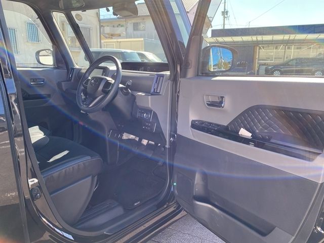 DAIHATSU TANTO CUSTOM 2019 Image 31