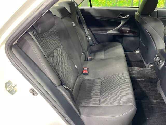 TOYOTA MARK X 2017 Image 31