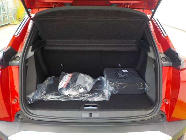 PEUGEOT E-2008 2025 Image 31