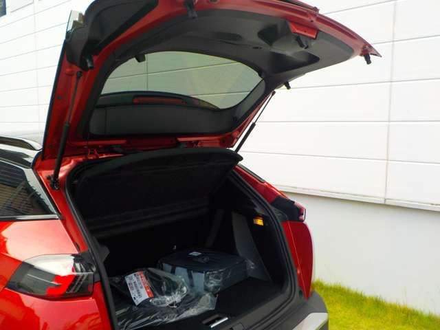 PEUGEOT E-2008 2025 Image 31