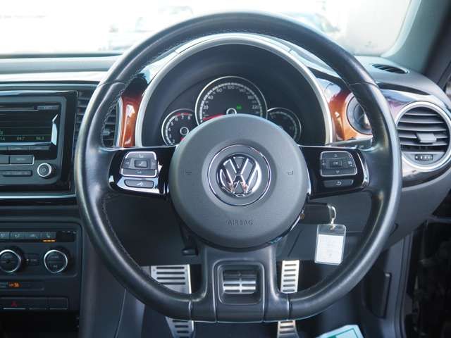 VOLKSWAGEN THE BEETL 2013 Image 31