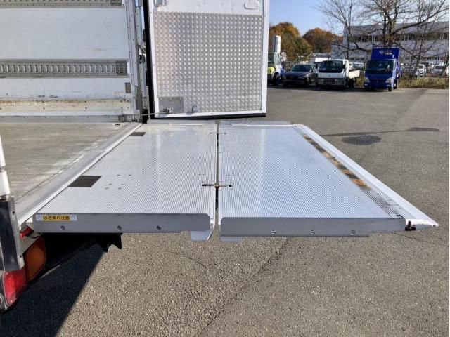 ISUZU FORWARD 2015 Image 31