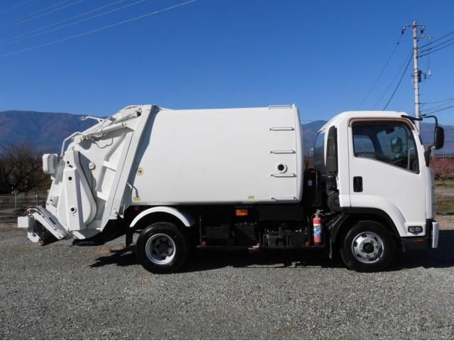 ISUZU FORWARD 2017 Image 31