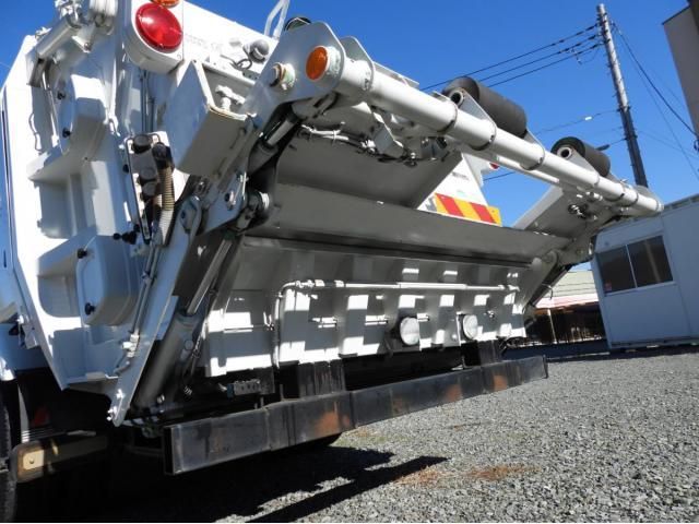 ISUZU FORWARD 2017 Image 31